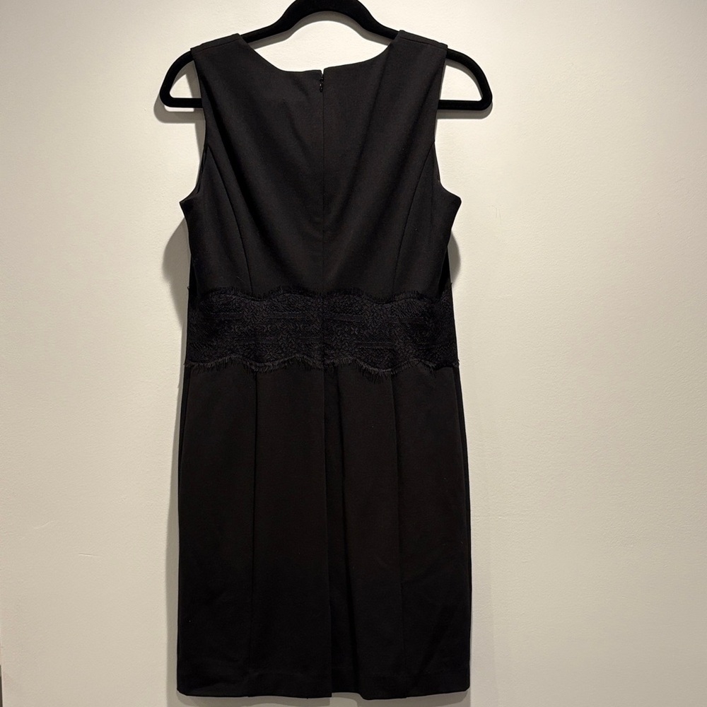 Rafaella Black Sleeveless Sheath Dress Lace Waist Inlay Size 6P LBD - Picture 4 of 11